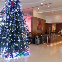 ロビーです。クリスマスの飾り付けです。