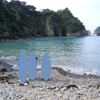 ホテル敷地から海へ降りていく。プライベートビーチ？