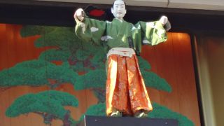 信仰を求める人々が