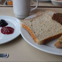 パンの種類は豊富でした。