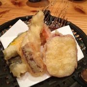 季節の野菜を使った天ぷらで、特に、サツマイモは、絶品でした。適度な厚さに切って有り、あまくもなくのイモなので、日本酒ととても良く合う一品です。