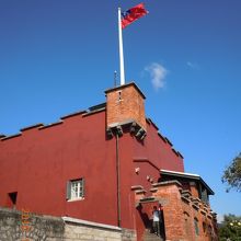 紅毛城。　きれいな庭園やレストランもあります