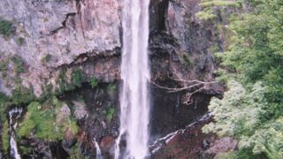 日本三大名瀑のひとつ