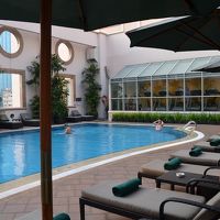 ホテル内プール