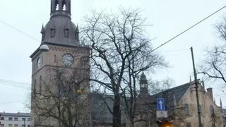 中央駅から徒歩で行けます