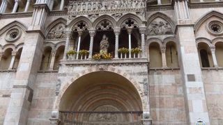 フェッラーラの大聖堂あるいはカテドラーラレです♪