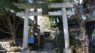 今では商売繁盛の神社です
