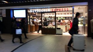 軽めのランチならイートインで