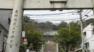 長崎くんちはここの例大祭、階段が多いです