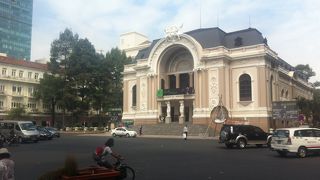 ホーチミンの優雅なランドマーク