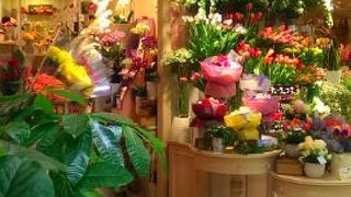 フラワーアレンジメントが可愛いです(#^.^#)