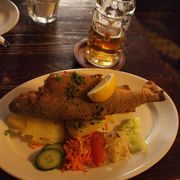 地ビールとマス料理が食べられます