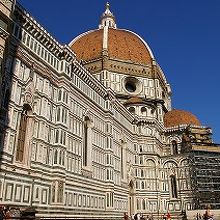 眼前のドゥオモに圧倒されます