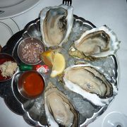 混んでますが、味は確か
