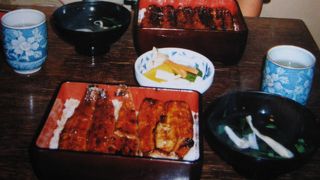 鰻料理の専門店