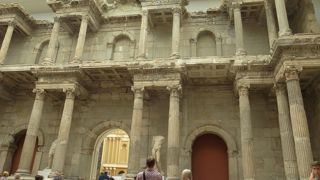 バビロンのイシュタル門の復元は一見の価値あり