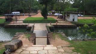 色んな恐怖（？）を乗り越えて上まで上る価値あり