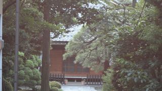 亀塚公園の近くです