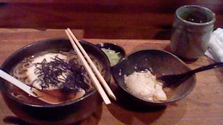 松本城を見た帰りに寄れる、飲み会も可能なそば屋