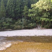 目の前にある川湯