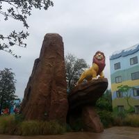 シンバが出迎えます