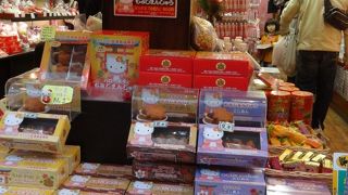 キティちゃんもみじまんじゅうおすすめです。