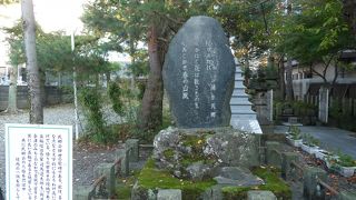 キリシタン大名蒲生氏郷の墓