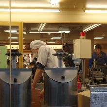 もみじまんじゅう種類が豊富です。