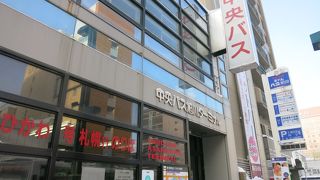 特急スーパーカムイの好敵手