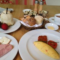 オペラでの朝食