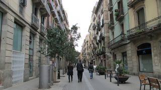 ピカソ美術館に近い