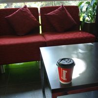 コーヒーはテイクアウトも可
