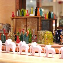 花瓶やピッチャーのミニチュア