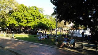 カオサン通りに近い公園です