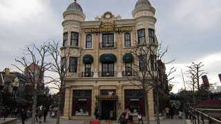 ダッフィーグッズも買えます