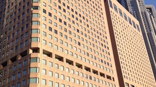 存在感のあるビルです。