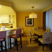 リビングの横にダイニング