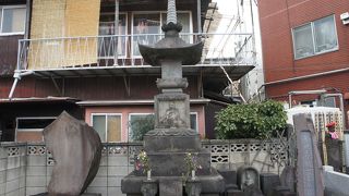 谷中にあって新義真言宗寺院の寺