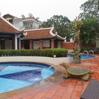 プールには寒くて入れなくて残念