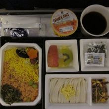 エコノミー席、朝食のサービス（１２月）