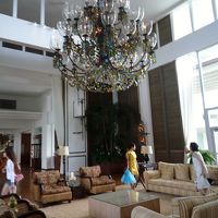 シャンデリアがステキ