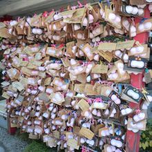 オッパイのようにたわわな奉納絵馬