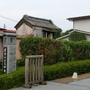 彫刻屋台3台、掬翠園などがあります。