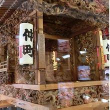 仲町の彫刻屋台