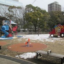 もちろん子どもの遊び場もあります