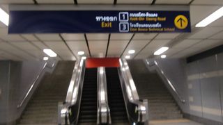 地下鉄との連絡通路が出来て少し便利に