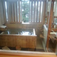 客室露天風呂。温泉です！