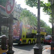 ”パリの第一歩”はバスで街を観察してみましょう！