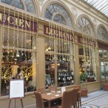 コントワール・デギュスタシオン側