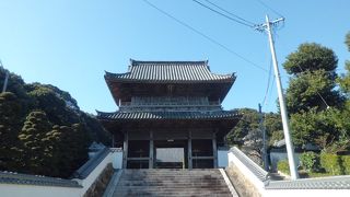 落ち着いた雰囲気の浄土宗のお寺
